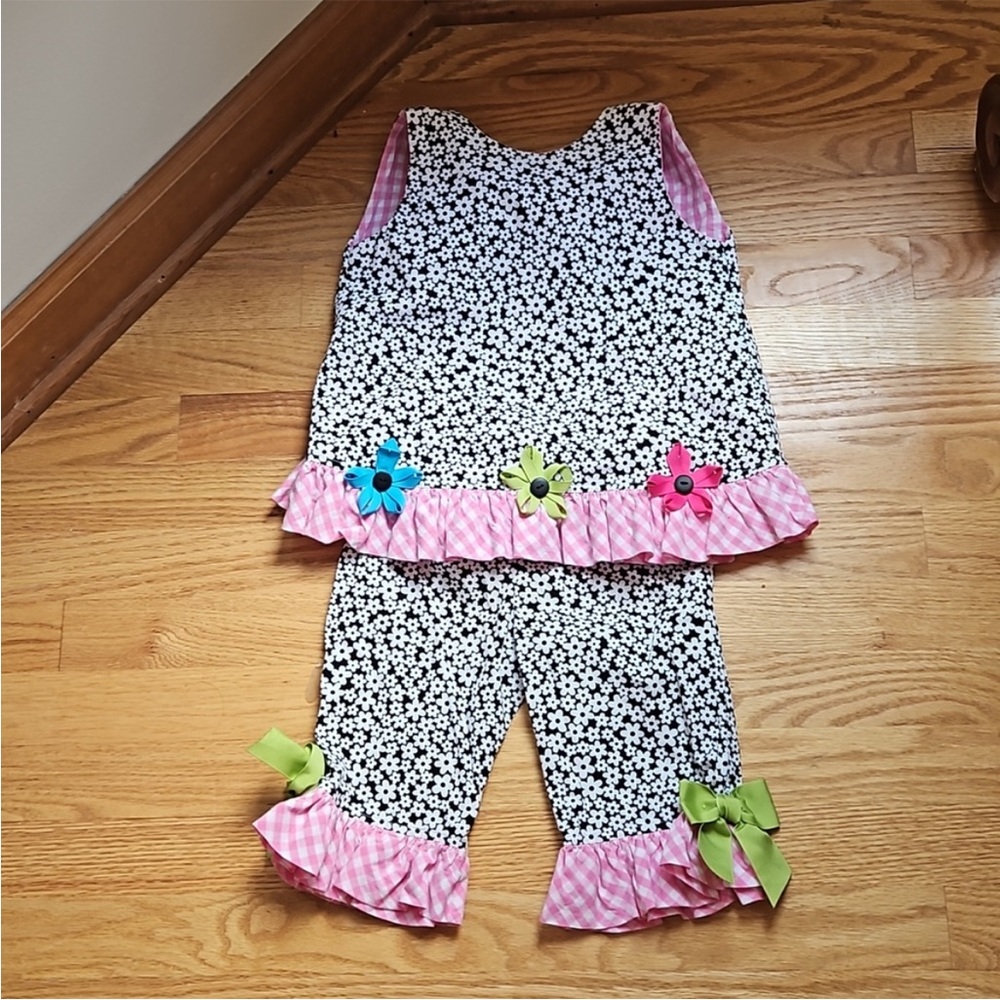 Floral Kids Matching Set with Pink Accents - Picture 3 of 7